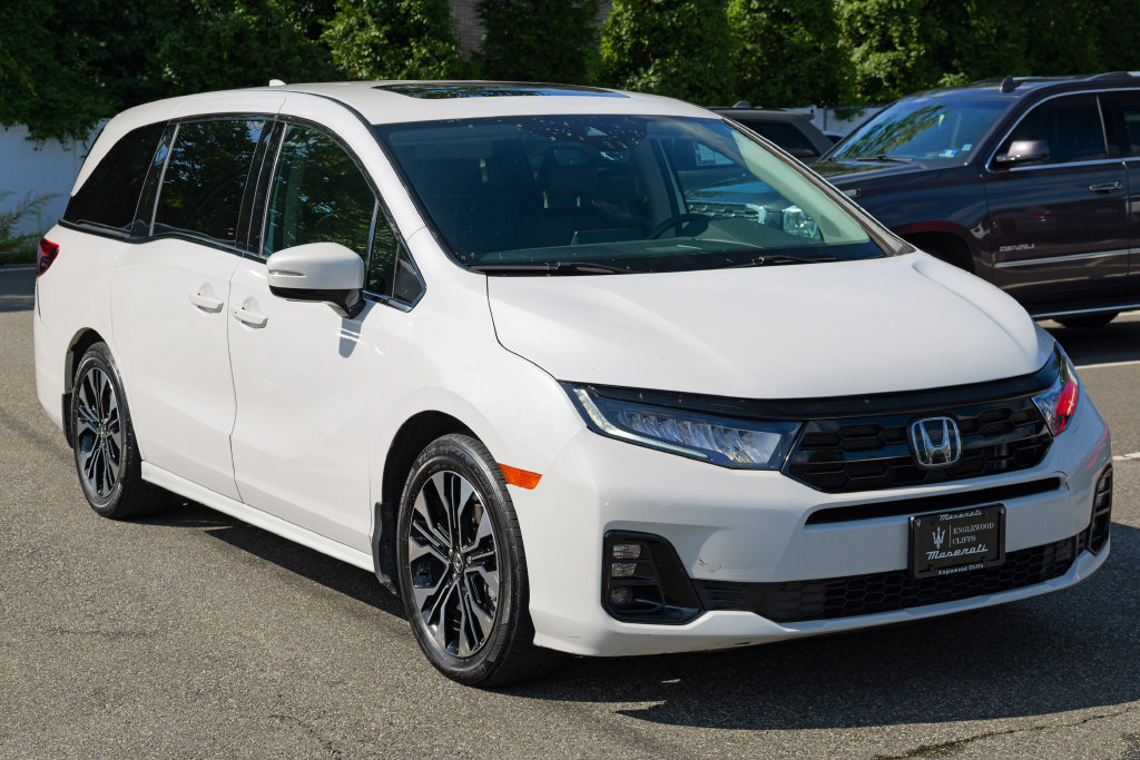 Used 2025 Honda Odyssey Elite image 9