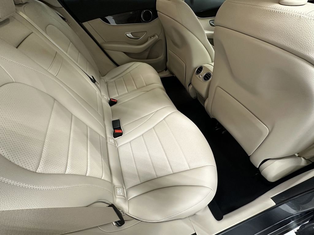 Certified 2022 Mercedes-Benz GLC 300 image 17
