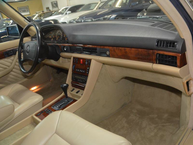 Used 1990 Mercedes-Benz 560 SEL image 24