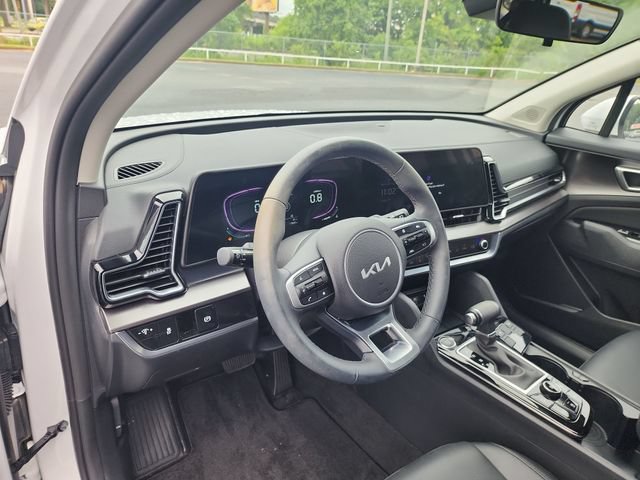 Used 2025 Kia Sportage EX FWD image 10