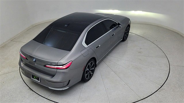 Used 2025 BMW i7 eDrive50 image 85