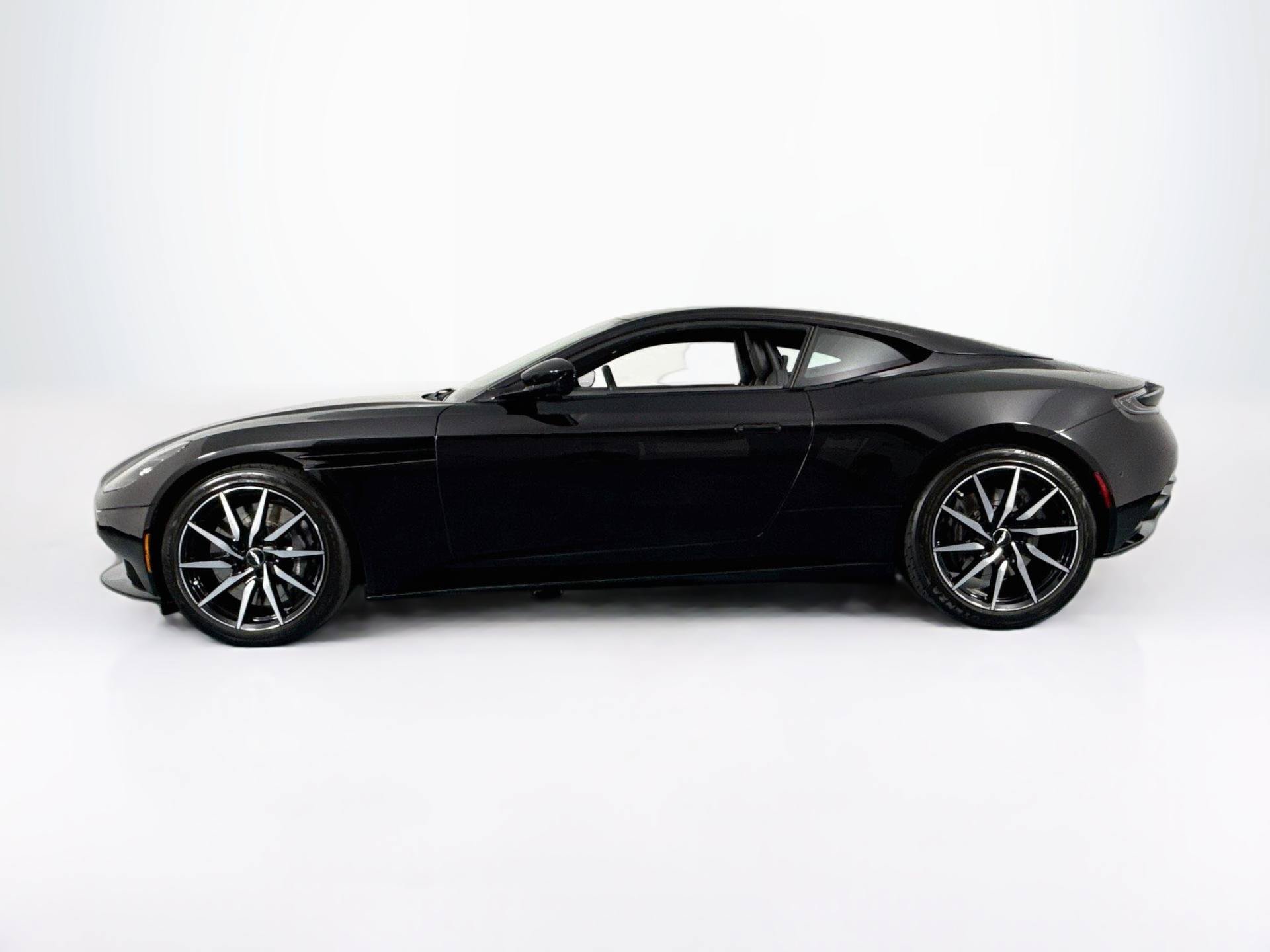 Used 2020 Aston Martin DB11 Coupe RWD image 8