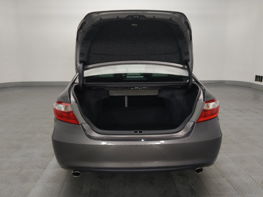 Used 2015 Toyota Camry XLE FWD image 29
