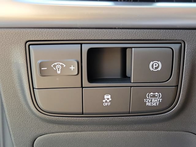 New 2026 Hyundai Tucson Blue SE FWD image 18