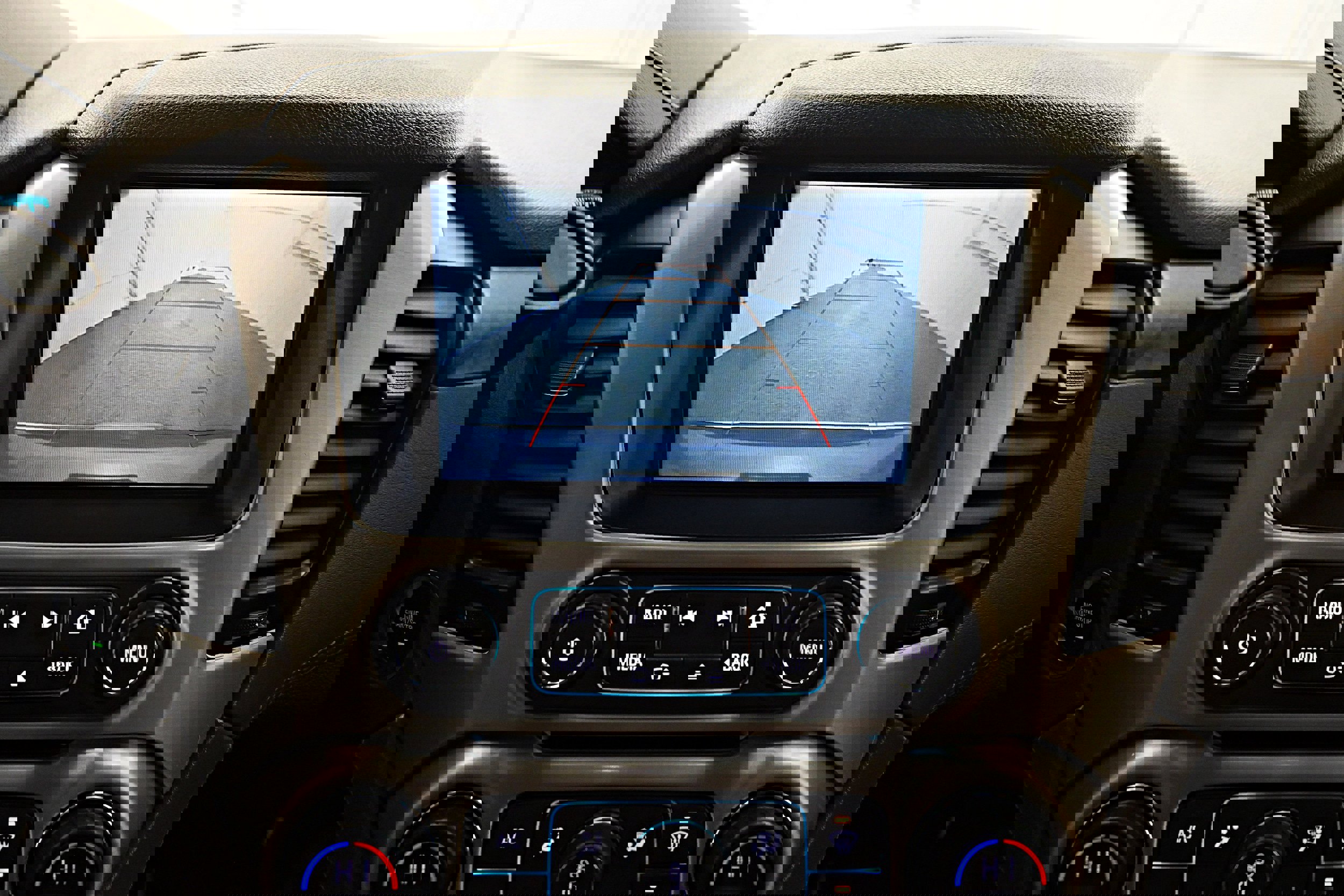 Used 2018 GMC Yukon XL Denali w/ Denali Ultimate Package image 16