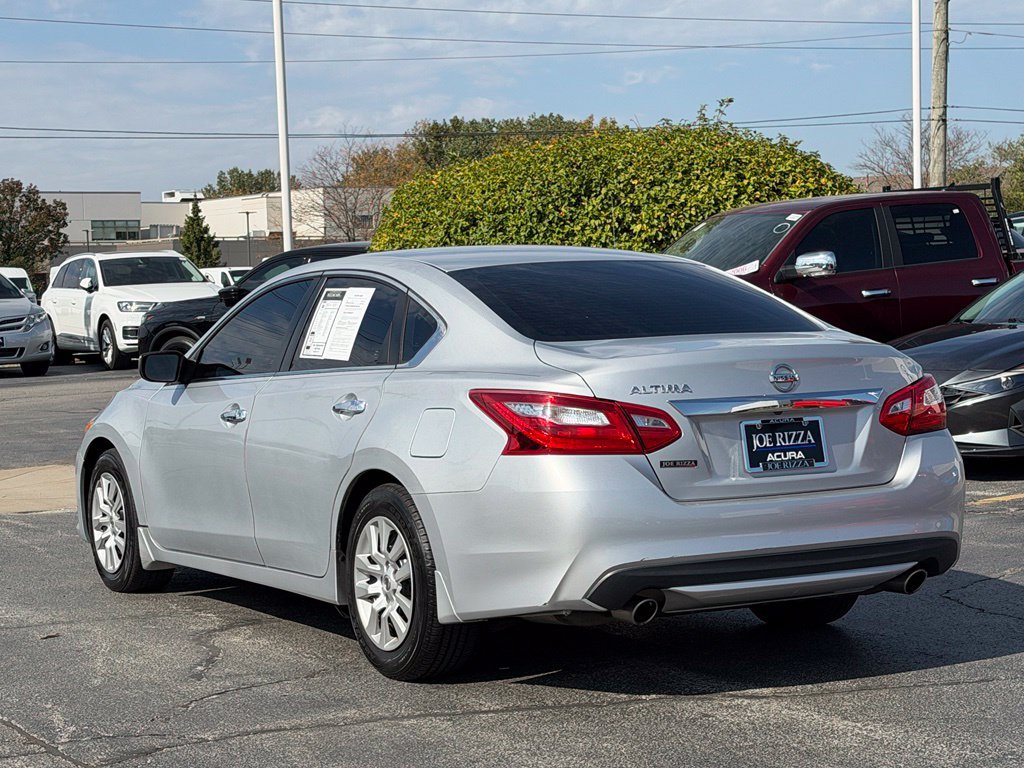 Used 2017 Nissan Altima 2.5 S w/ Power Driver Seat Package FWD image 4