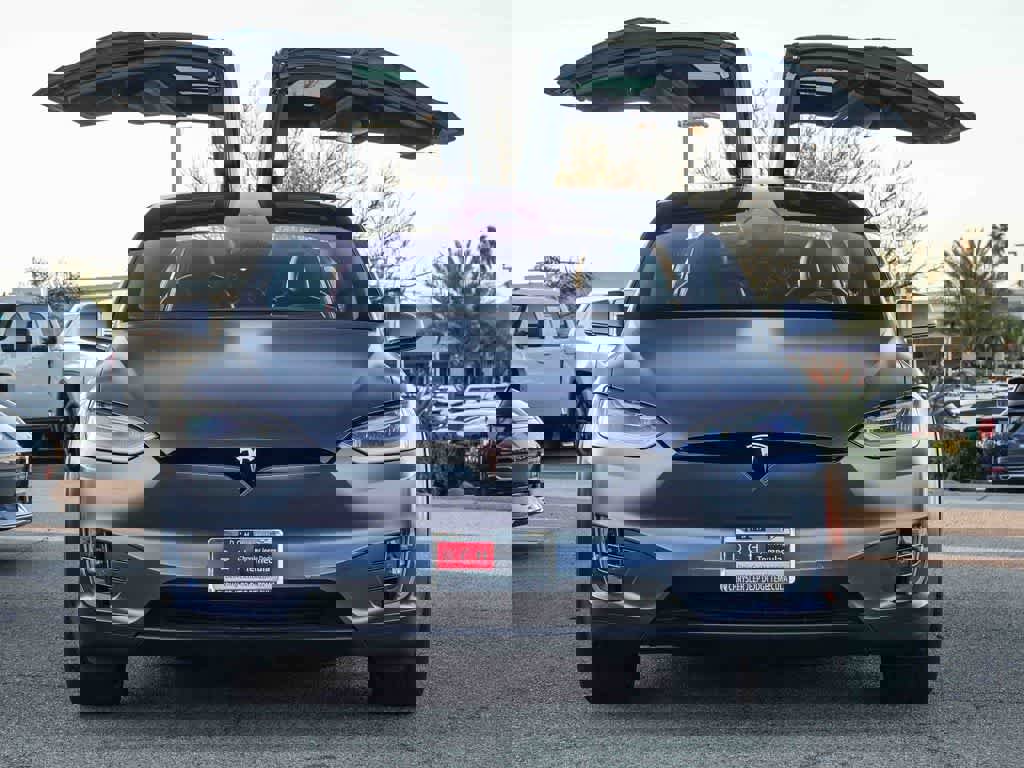 Used 2021 Tesla Model X Long Range image 11