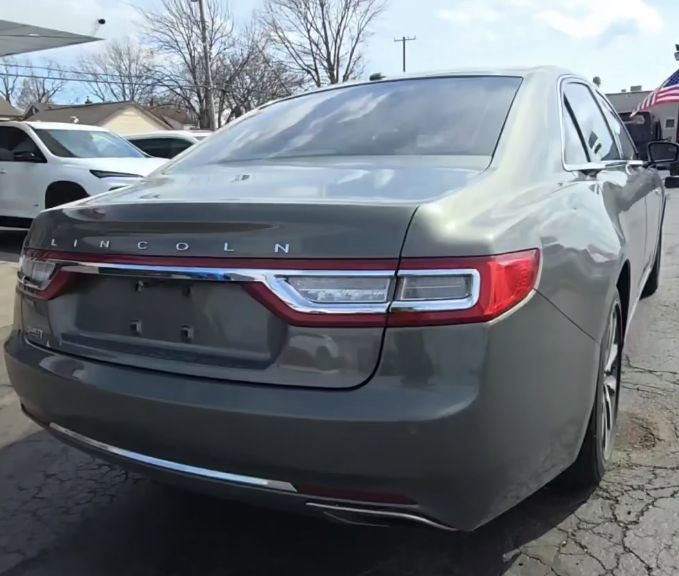 Used 2017 Lincoln Continental Premiere image 14