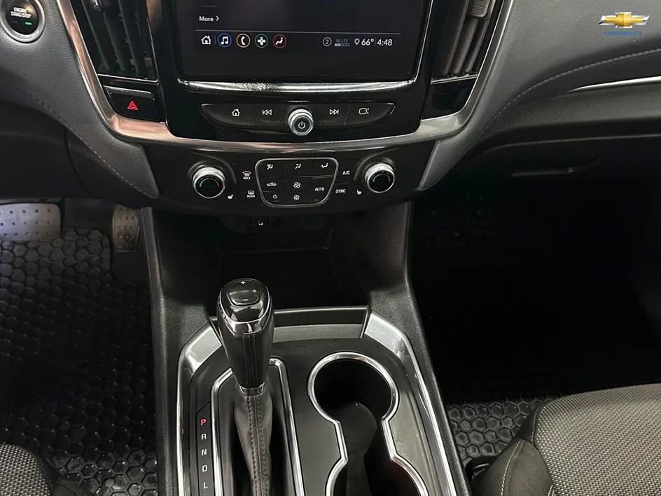 Used 2020 Chevrolet Traverse LT image 22