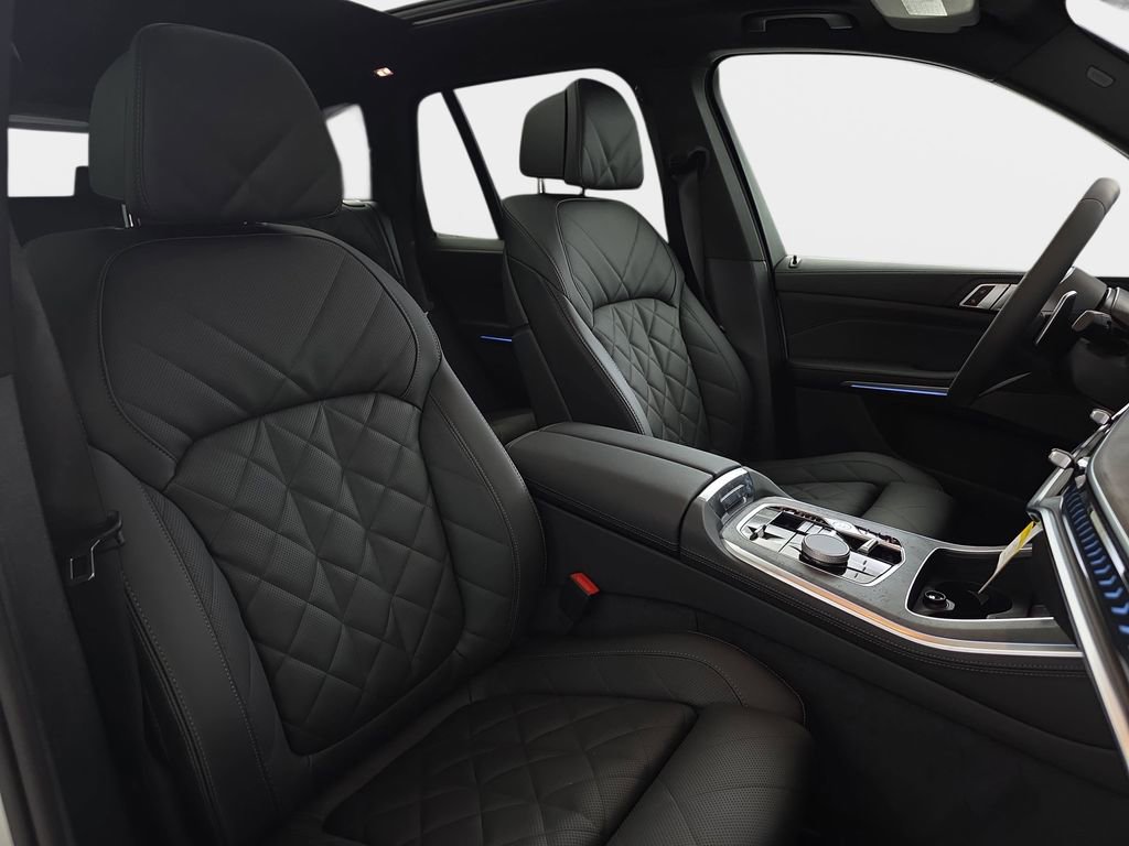 New 2026 BMW X5 xDrive50e w/ M Sport Package image 9
