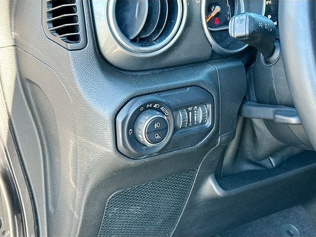 Used 2021 Jeep Gladiator Overland image 10