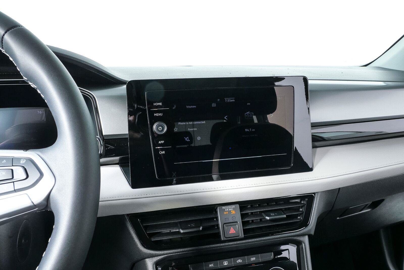Certified 2025 Volkswagen Taos S FWD image 11