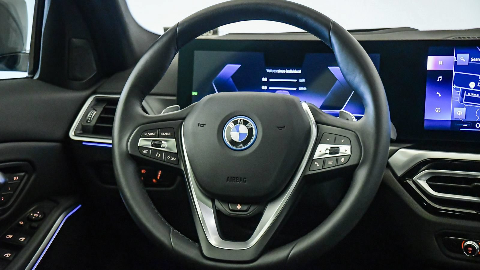 Certified 2023 BMW 330e xDrive w/ Premium Package AWD/4WD image 13