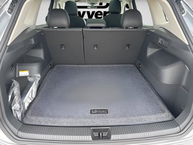 New 2025 Volkswagen Tiguan SE image 20