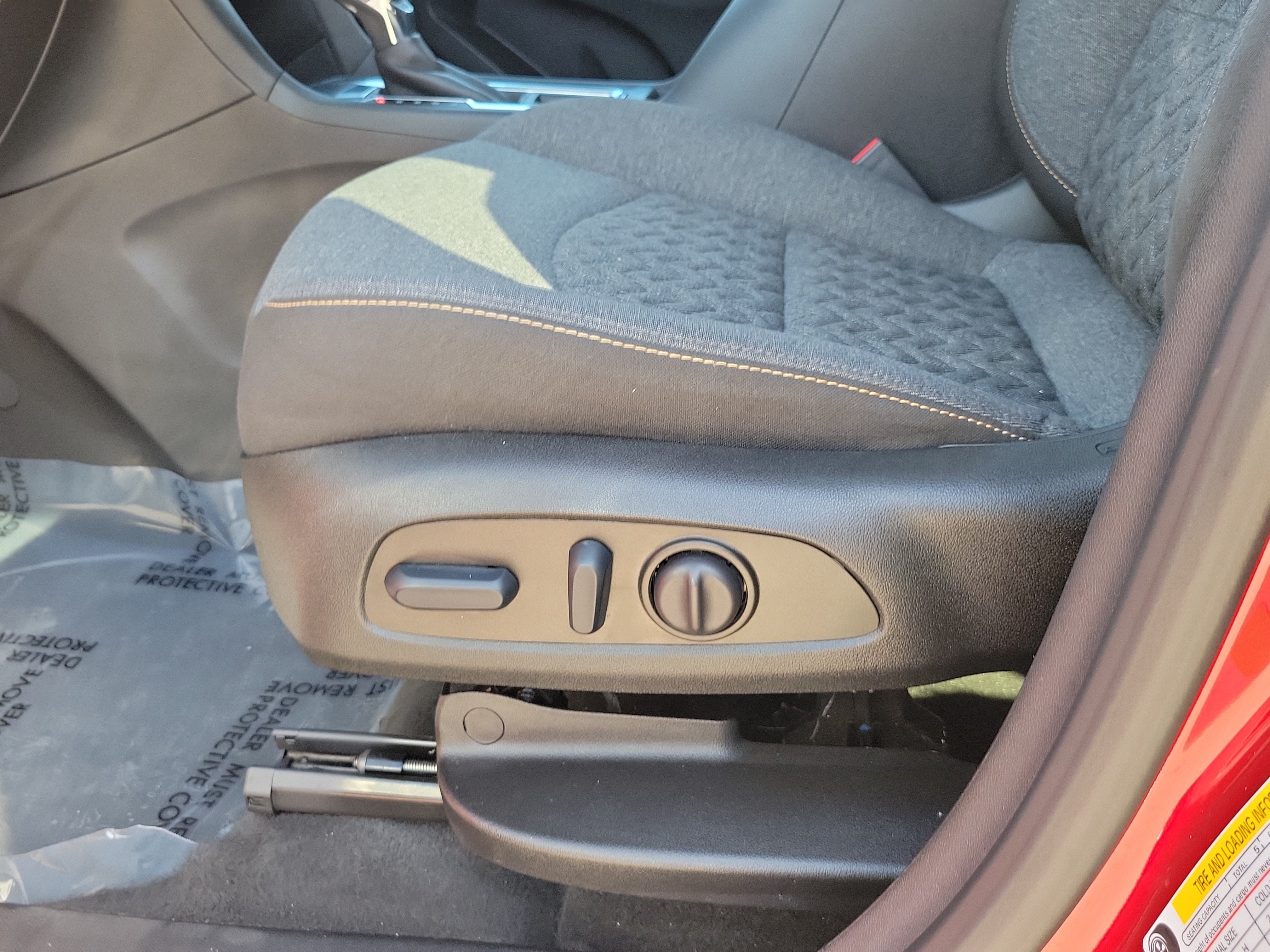 Used 2023 Chevrolet Equinox LT FWD image 13