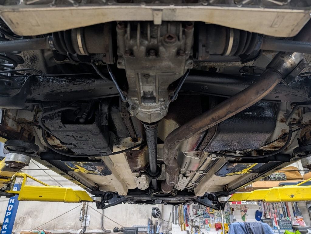 Used 2011 Suzuki SX4 AWD Hatchback image 35