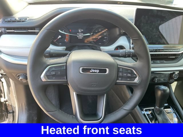 Used 2025 Jeep Compass Limited AWD/4WD image 12