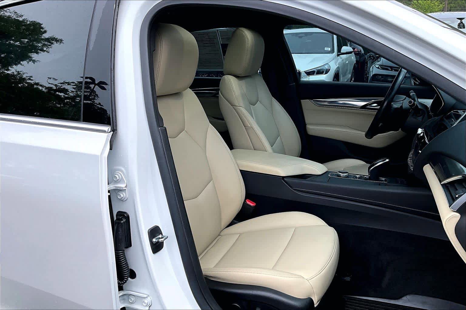 Used 2020 Cadillac CT5 Luxury w/ Sun And Sound Package RWD image 9