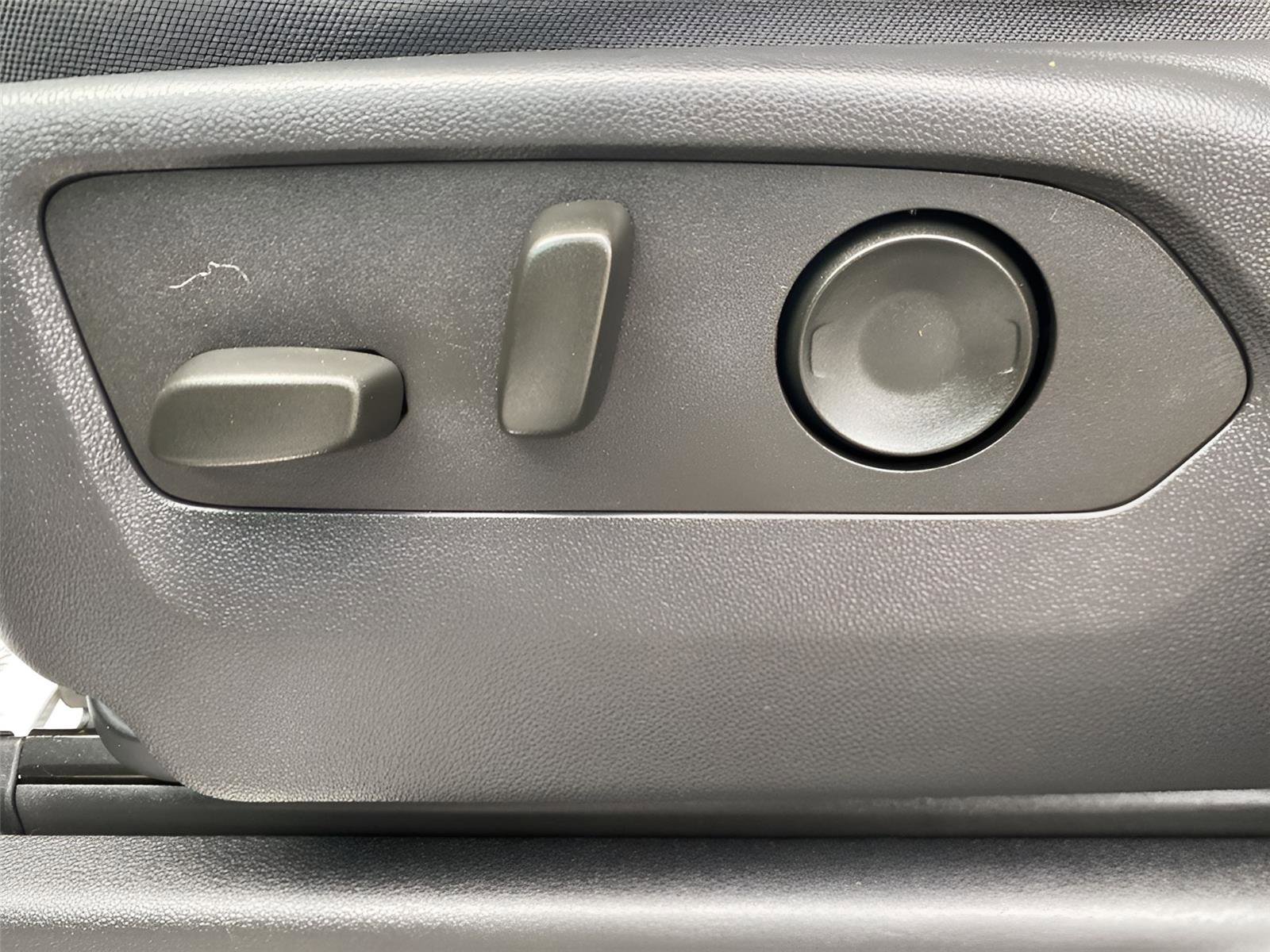 Used 2023 Chevrolet Silverado 1500 LT Trail Boss w/ Protection Package image 16