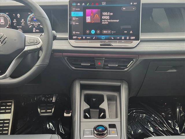 New 2026 Volkswagen Tiguan SE R-Line image 13
