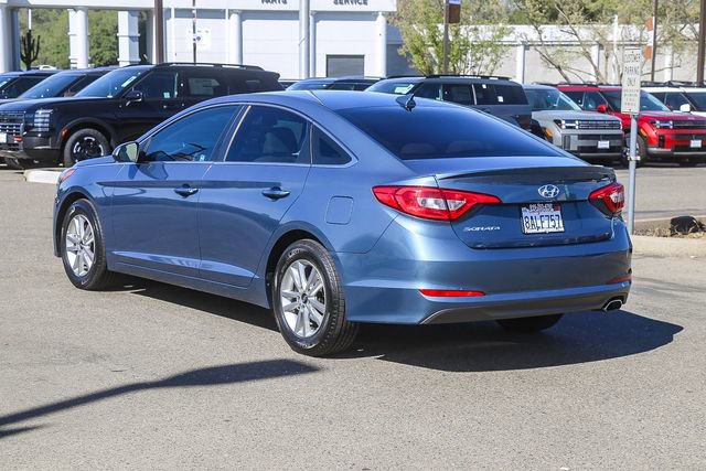 Used 2016 Hyundai Sonata SE image 2