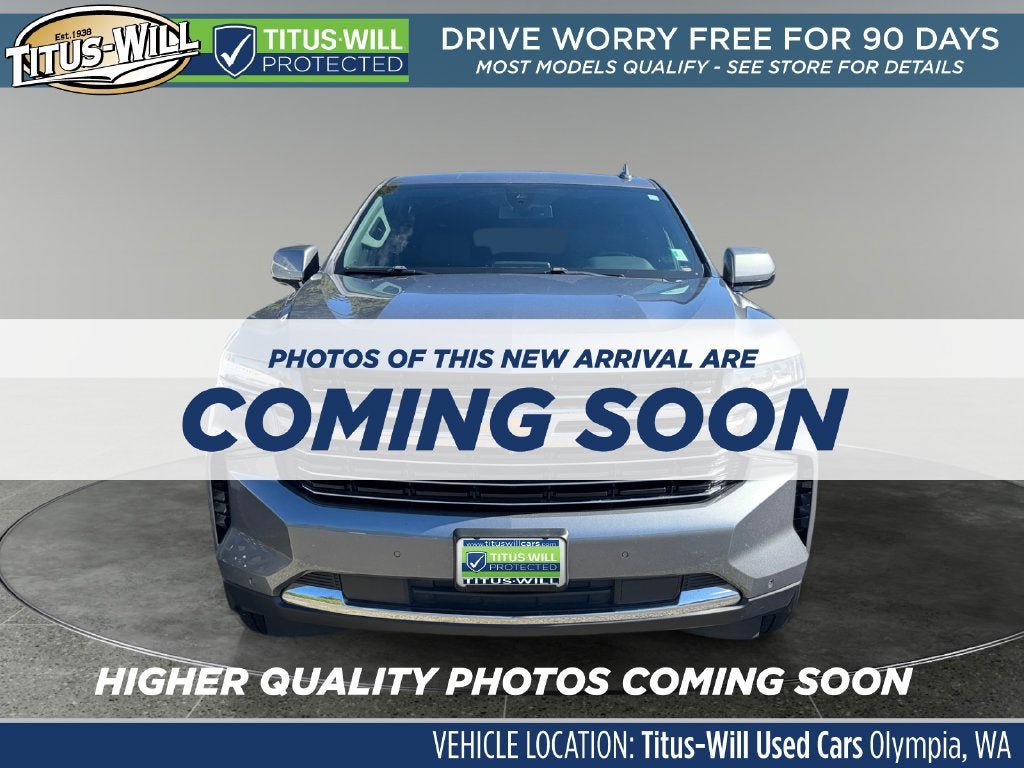 Used 2021 Chevrolet Suburban LT w/ LT Signature Package AWD/4WD image 2