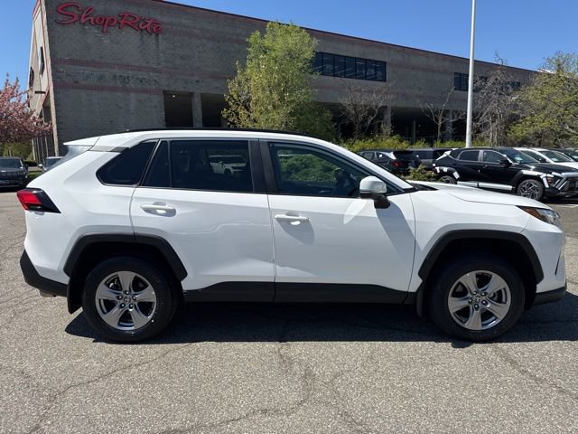 Used 2023 Toyota RAV4 XLE w/ XLE Grade Weather Package AWD/4WD image 12