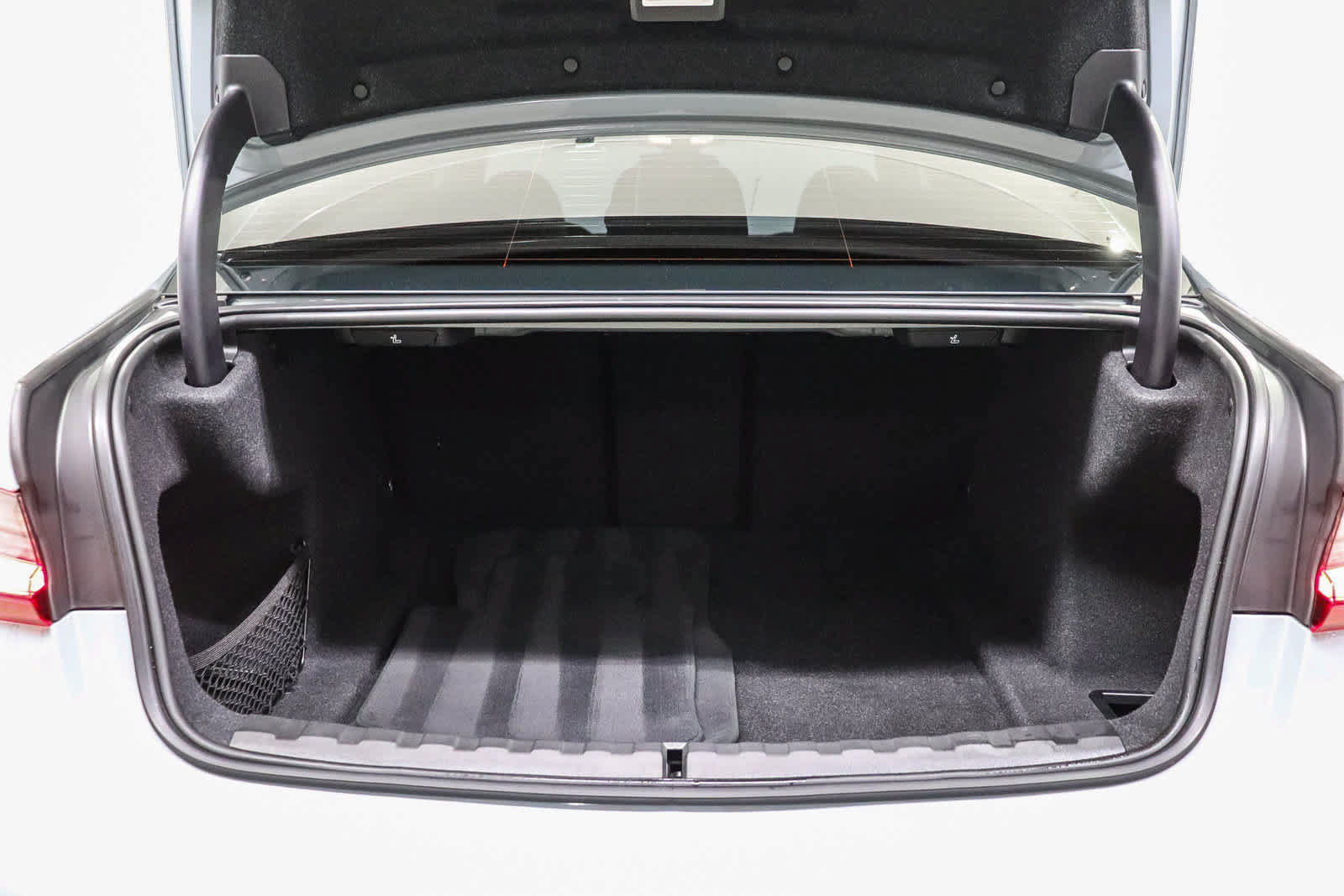 Used 2024 BMW M340i w/ Premium Package RWD image 30