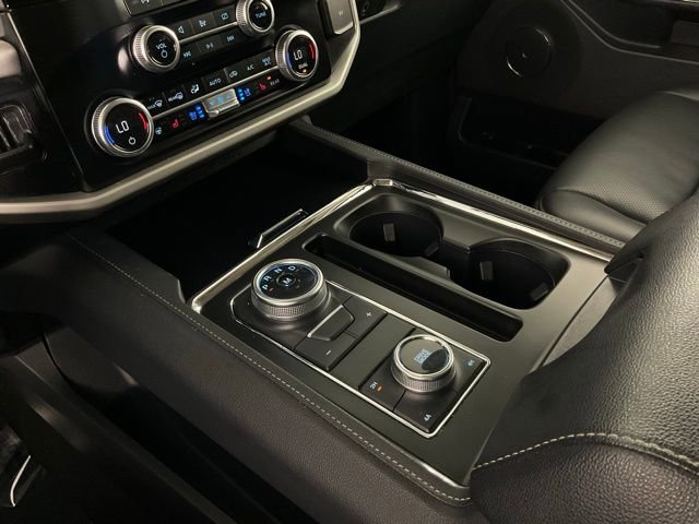 Certified 2024 Ford Expedition XLT image 19