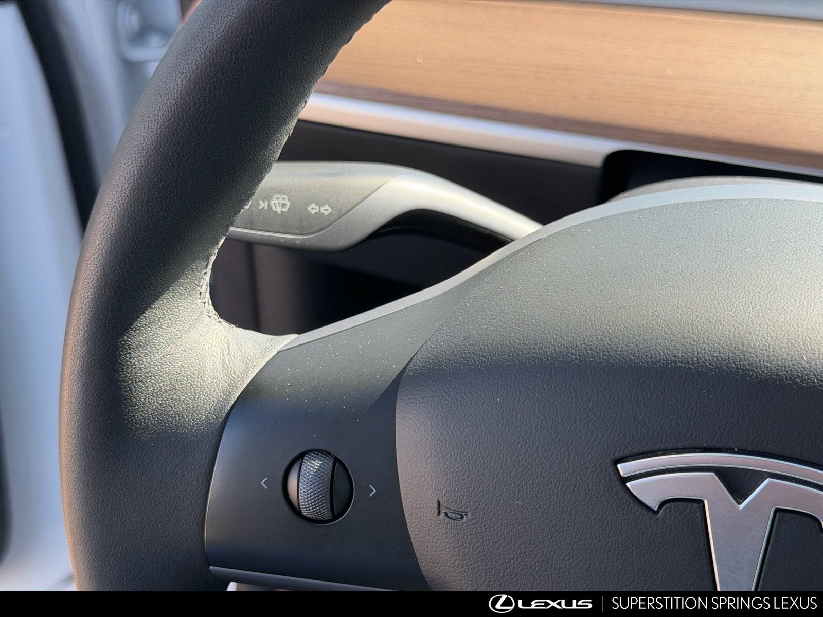 Used 2023 Tesla Model Y Long Range AWD/4WD image 16