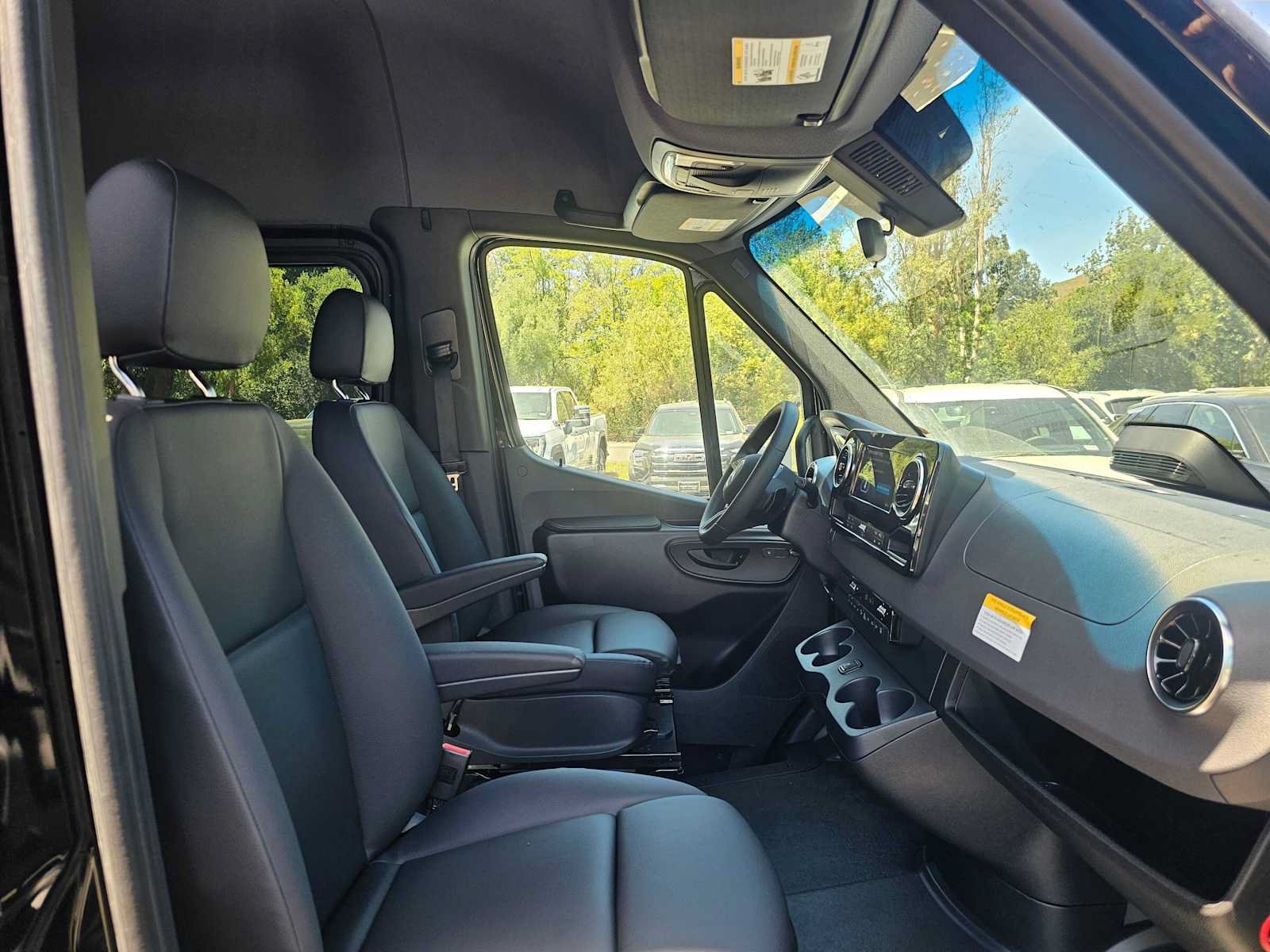 New 2026 Mercedes-Benz Sprinter 2500 image 10