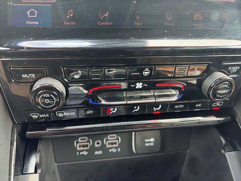 Used 2023 Jeep Grand Cherokee Limited image 32