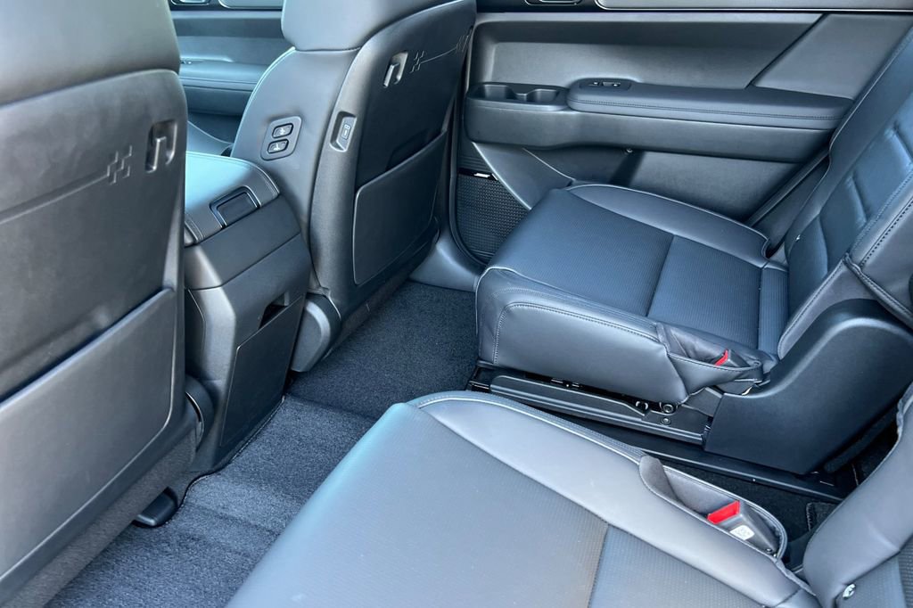 New 2025 Hyundai Santa Fe Calligraphy image 10