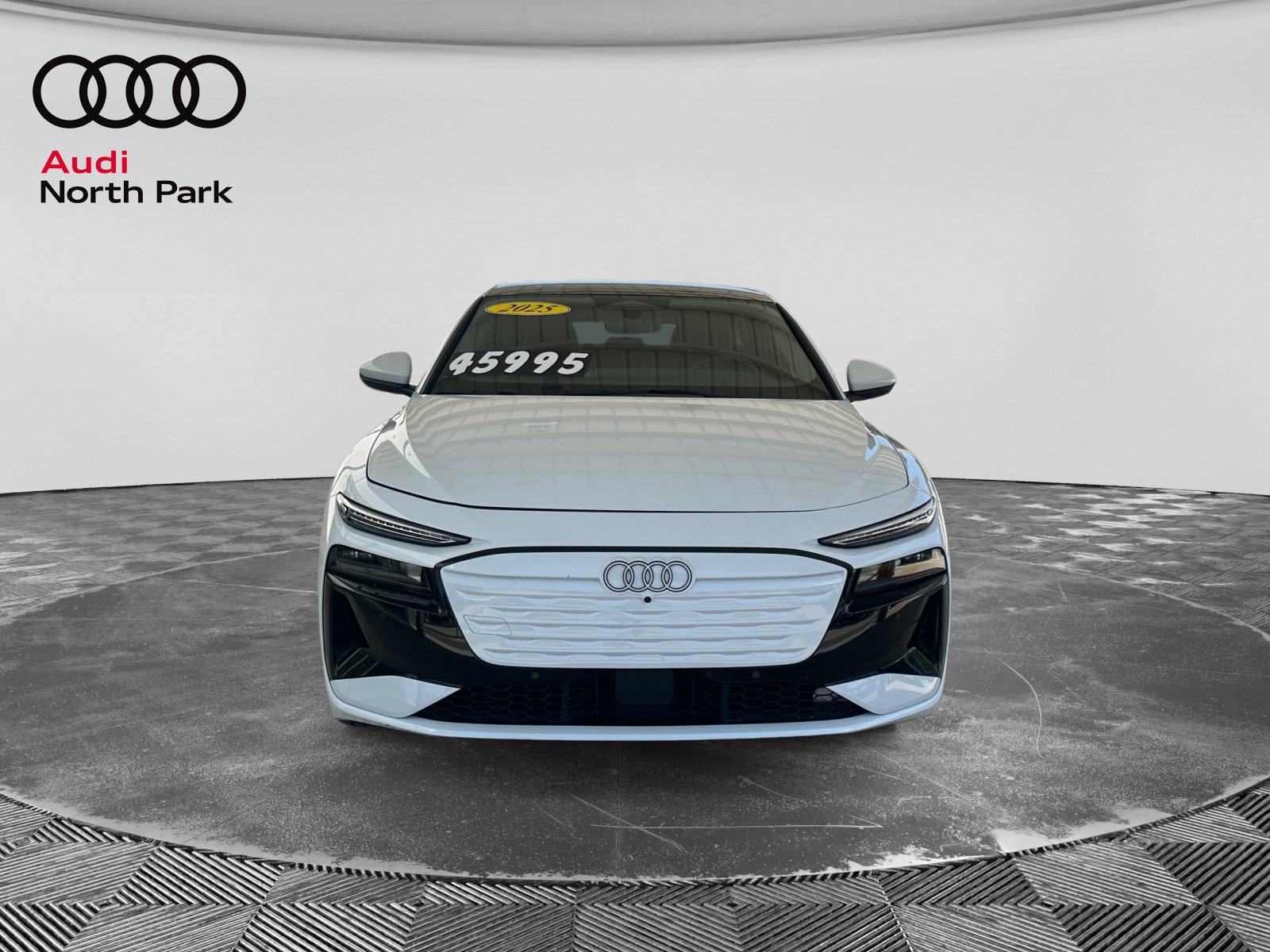 Used 2025 Audi A6 e-tron Premium Plus w/ Premium Plus RWD image 8