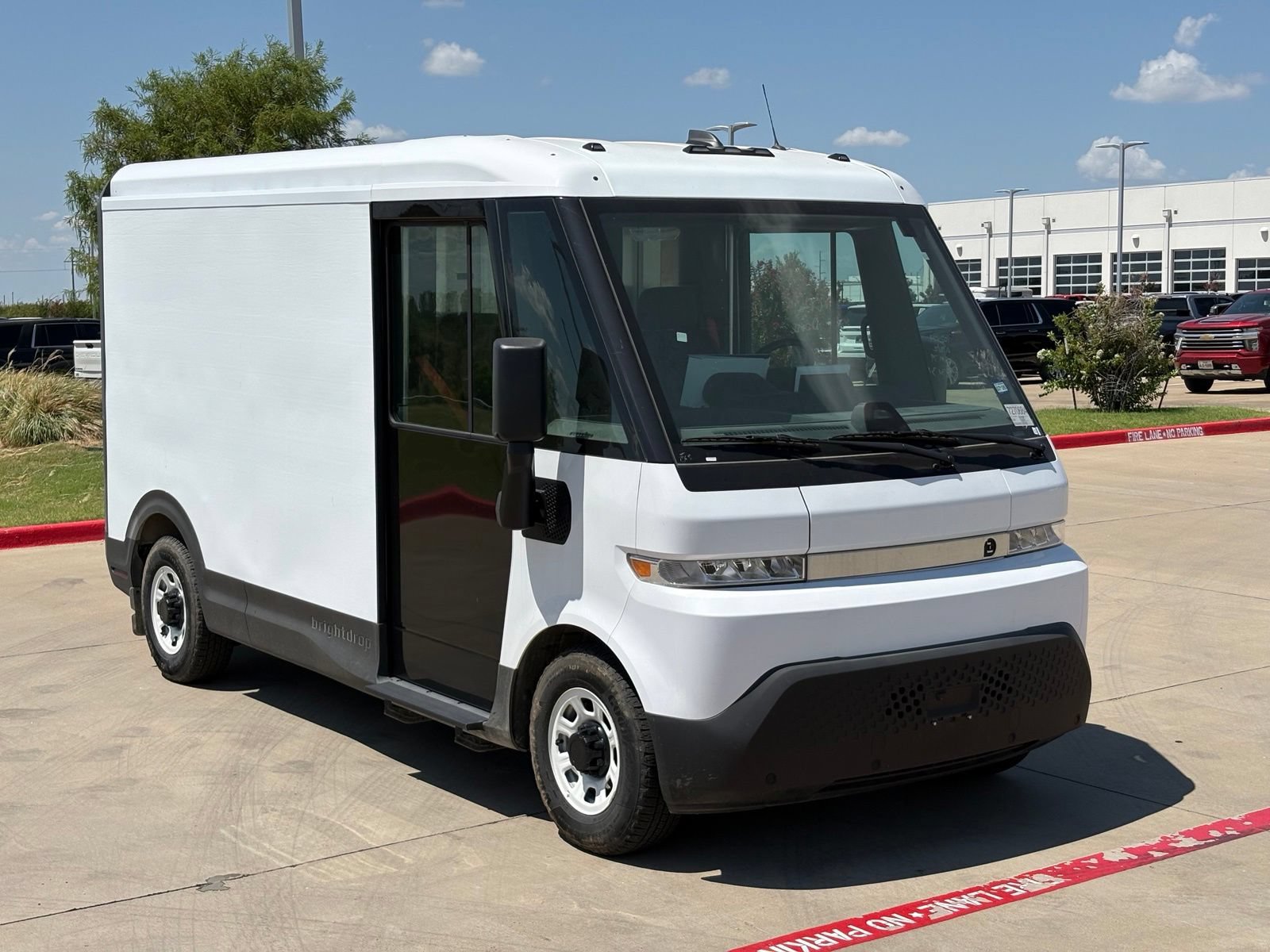 Used 2024 Chevrolet Brightdrop 400 w/ Commercial Equipment Package AWD/4WD image 10