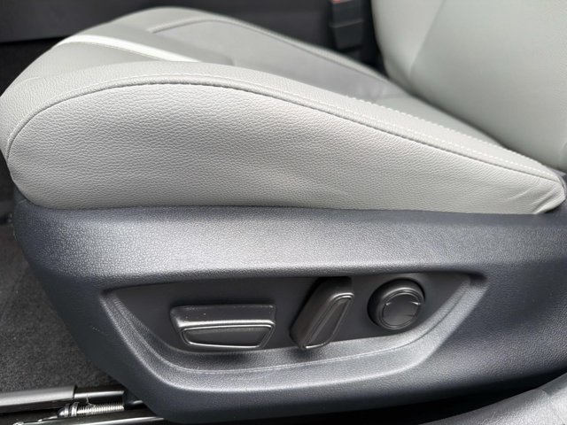 Certified 2026 Toyota Camry SE w/ Convenience Package FWD image 10