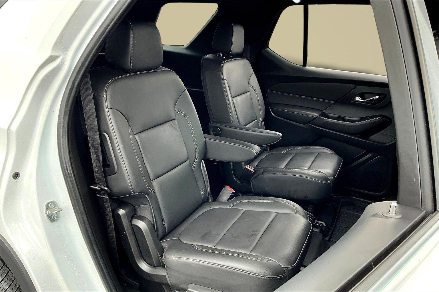 Used 2023 Chevrolet Traverse LT w/ LT Premium Package image 27
