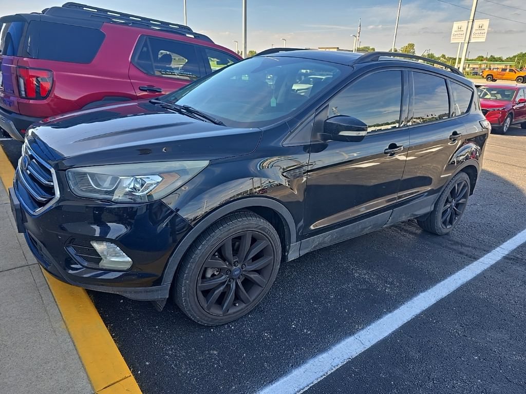 Used 2017 Ford Escape Titanium AWD/4WD image 2