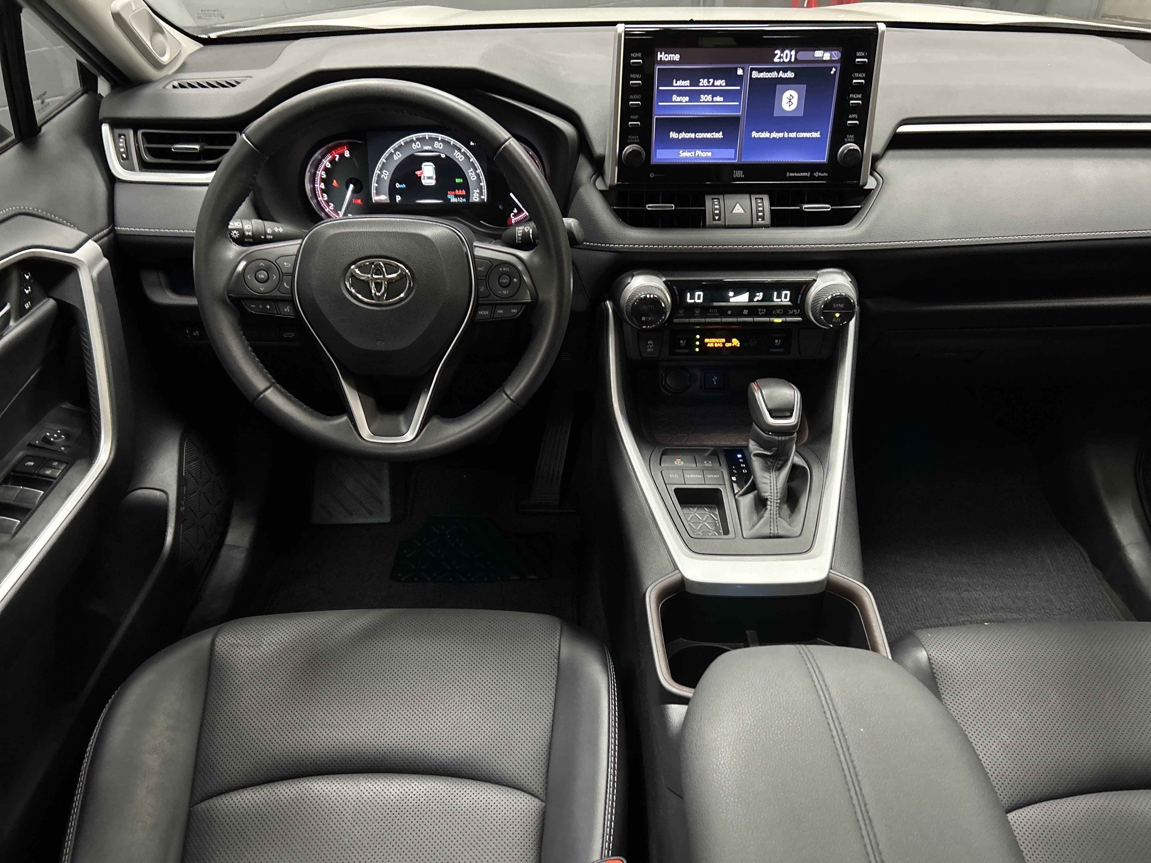 Used 2022 Toyota RAV4 Limited FWD image 15