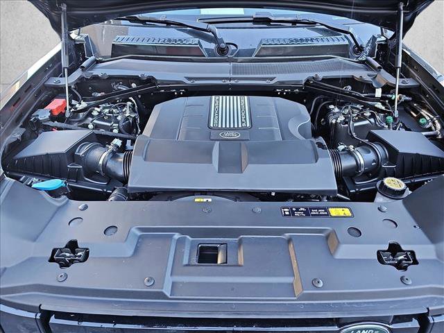 Used 2025 Land Rover Defender 110 X-Dynamic SE image 30