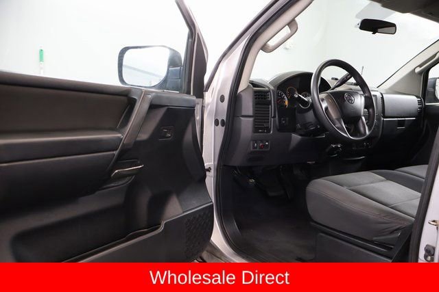 Used 2014 Nissan Titan S image 8