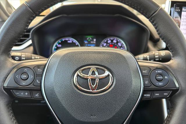 Certified 2021 Toyota RAV4 XLE Premium AWD/4WD image 25