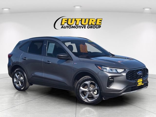 Used 2025 Ford Escape ST-Line AWD/4WD image 1