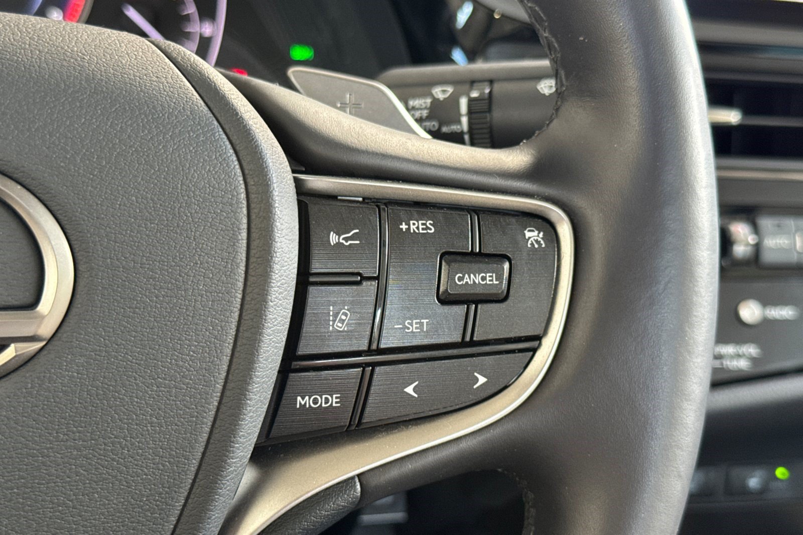Certified 2023 Lexus ES 350 w/ Premium Package FWD image 30