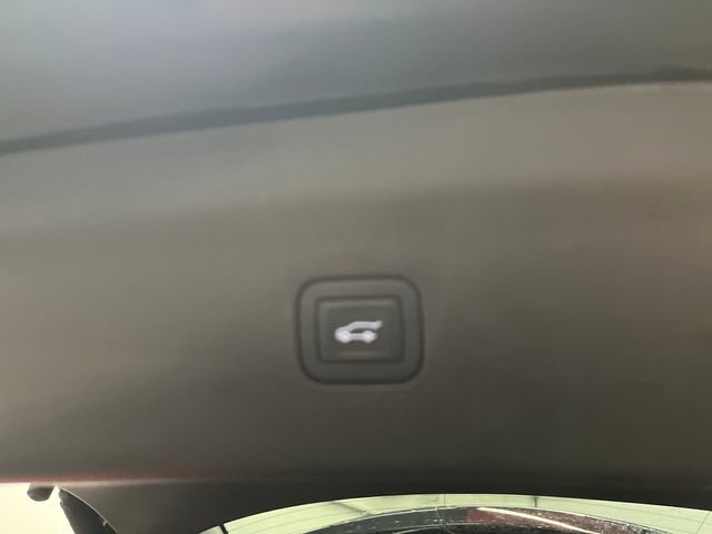 Used 2024 Buick Enclave Essence w/ Experience Buick Package image 26