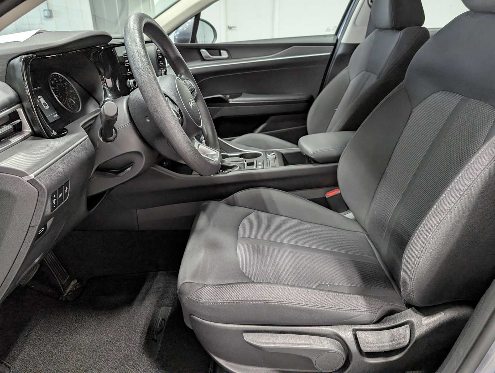 Certified 2024 Kia K5 LXS FWD image 4