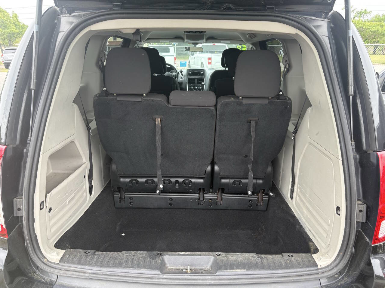Used 2017 Dodge Grand Caravan SE w/ Power Window Group FWD image 6