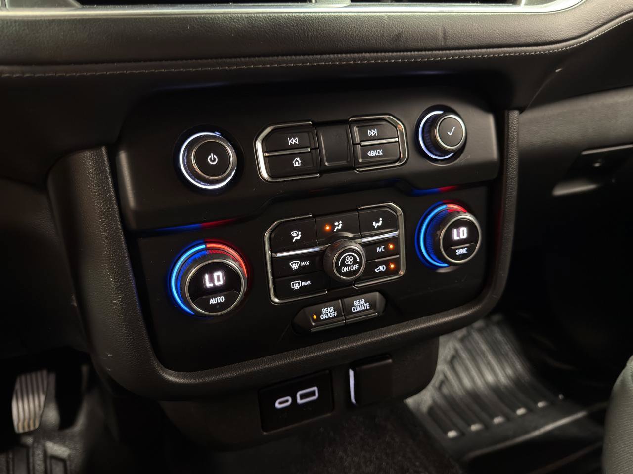 Used 2022 Chevrolet Tahoe 2WD w/ Remote Keyless Entry Package image 18