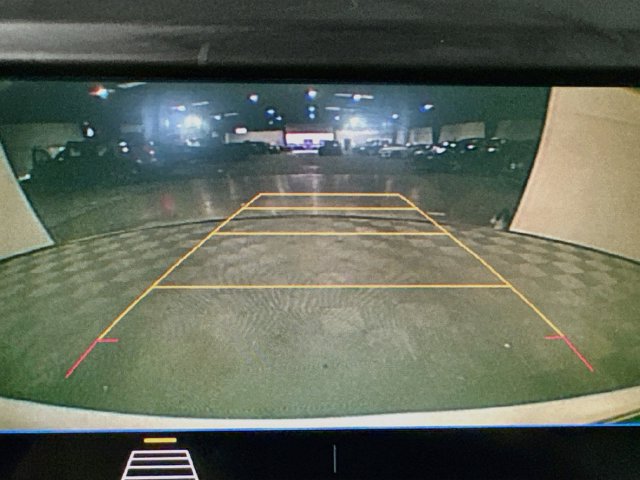 Used 2021 Chevrolet Equinox LT FWD image 16