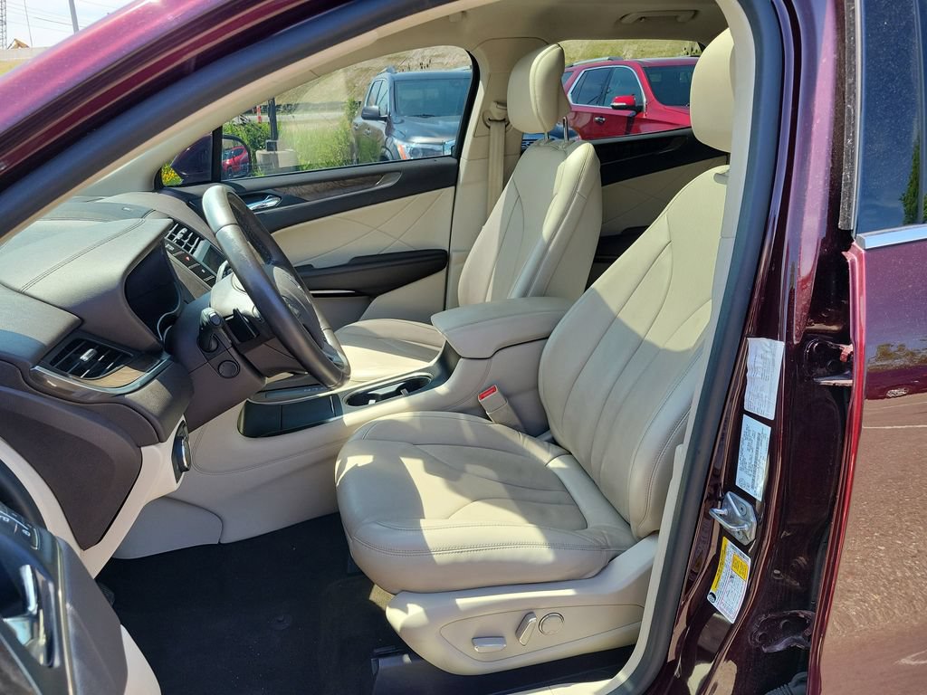 Used 2019 Lincoln MKC Reserve w/ MKC Technology Package AWD/4WD image 6